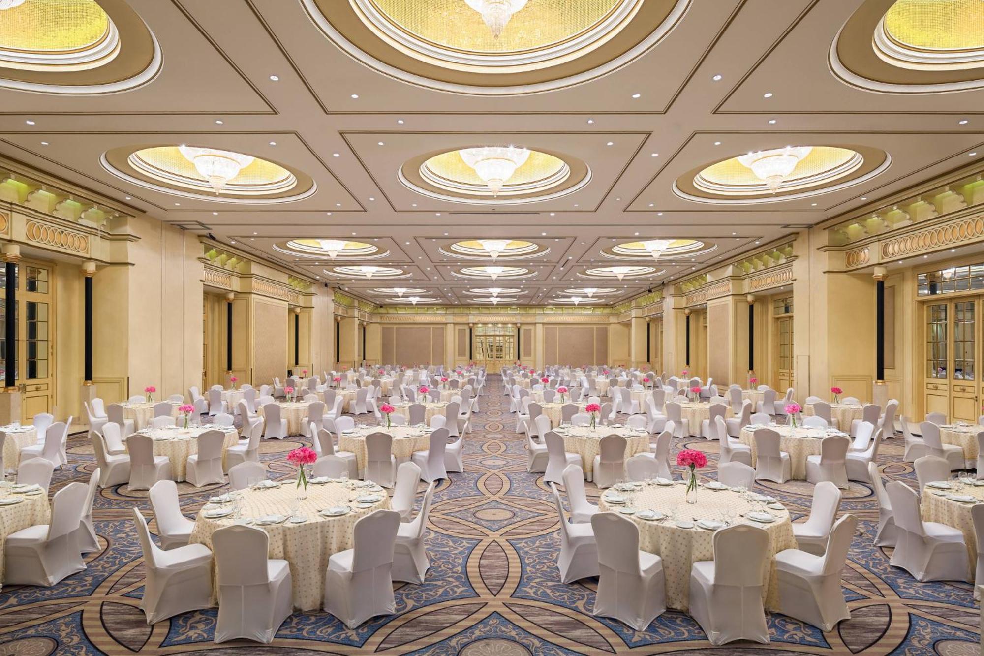 Sheraton Dammam Hotel & Convention Centre Extérieur photo The Grand Ballroom
