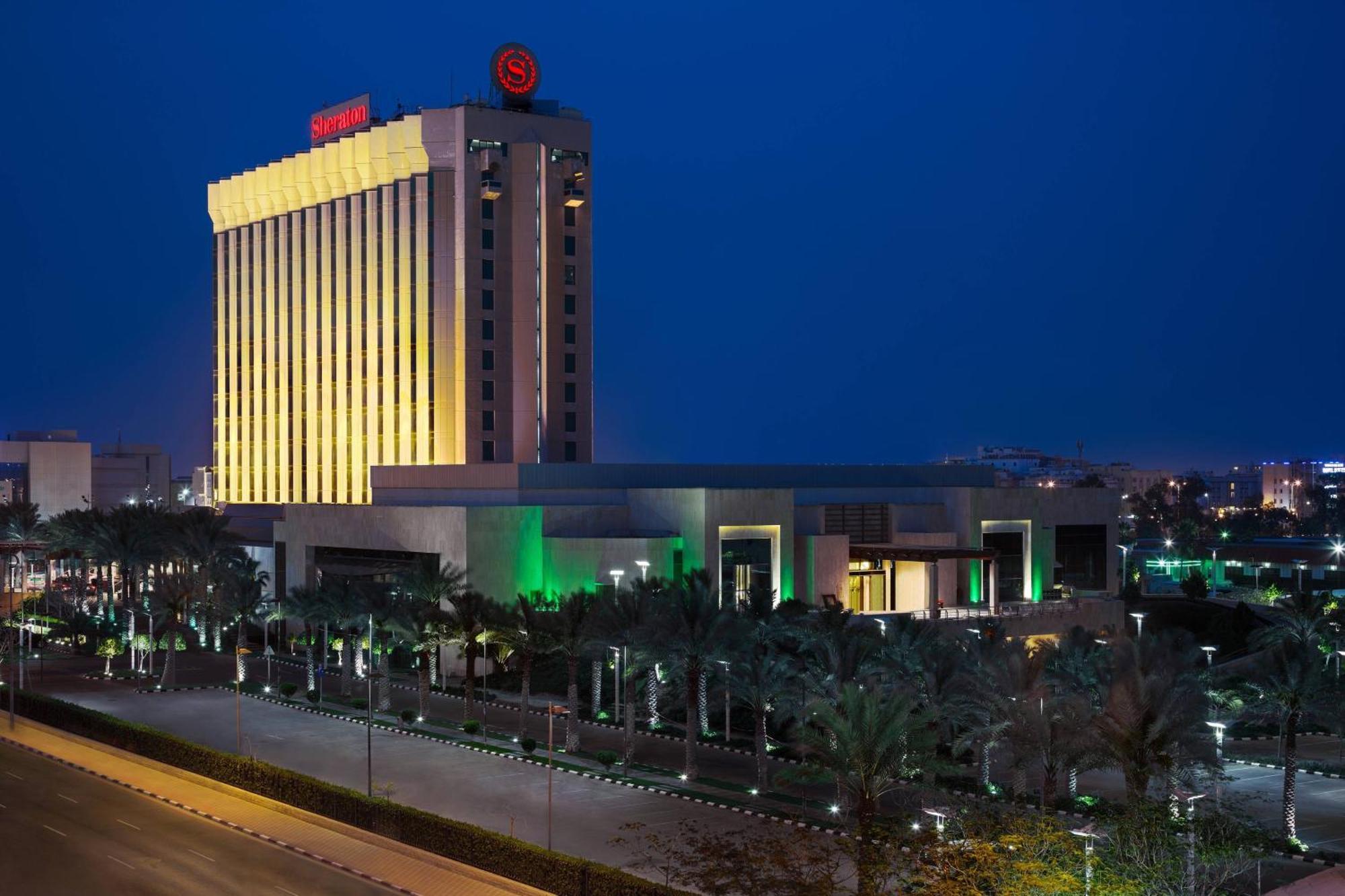 Sheraton Dammam Hotel & Convention Centre Extérieur photo Sheraton Riyadh Hotel and Towers