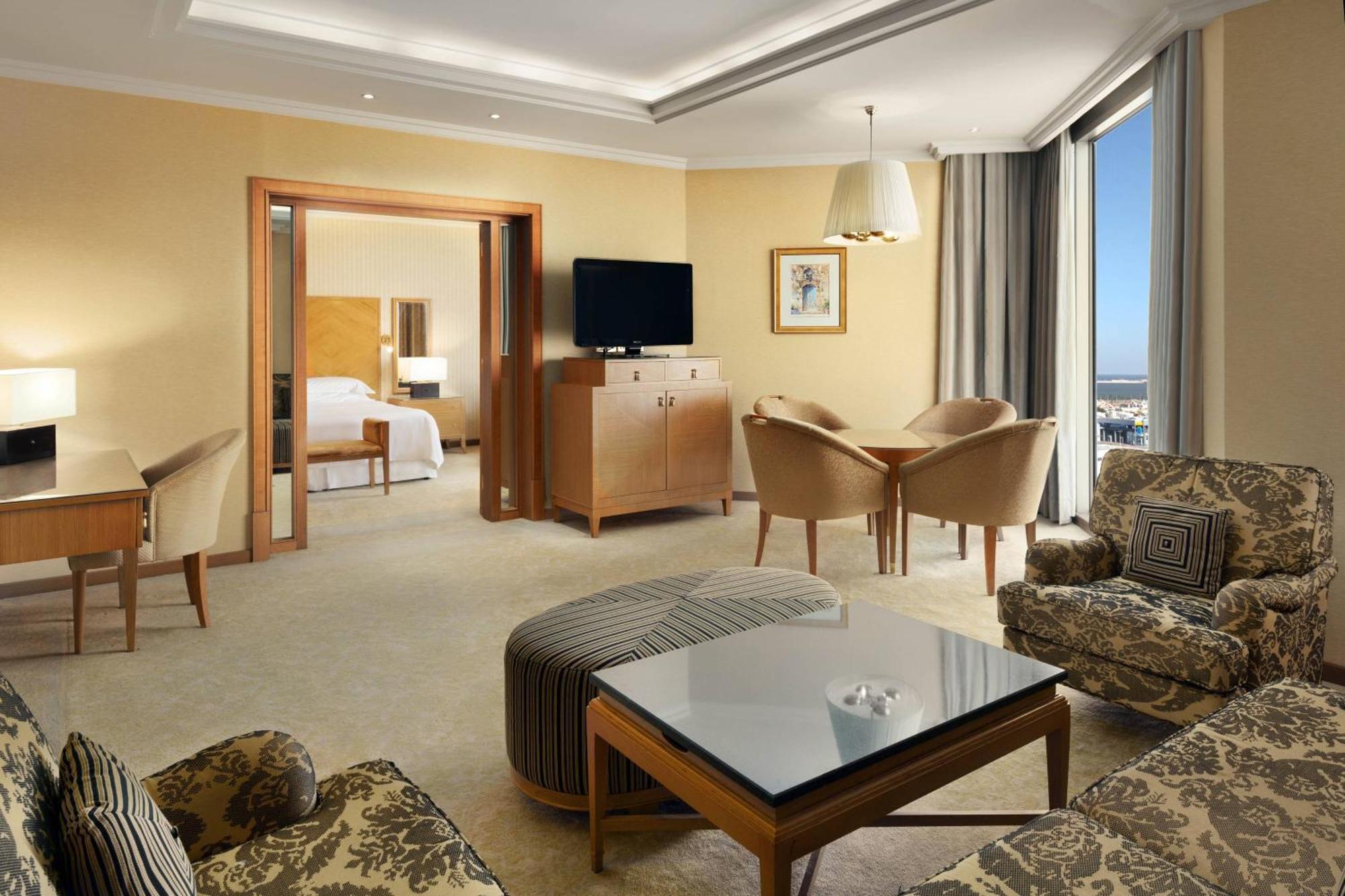 Sheraton Dammam Hotel & Convention Centre Extérieur photo Suite