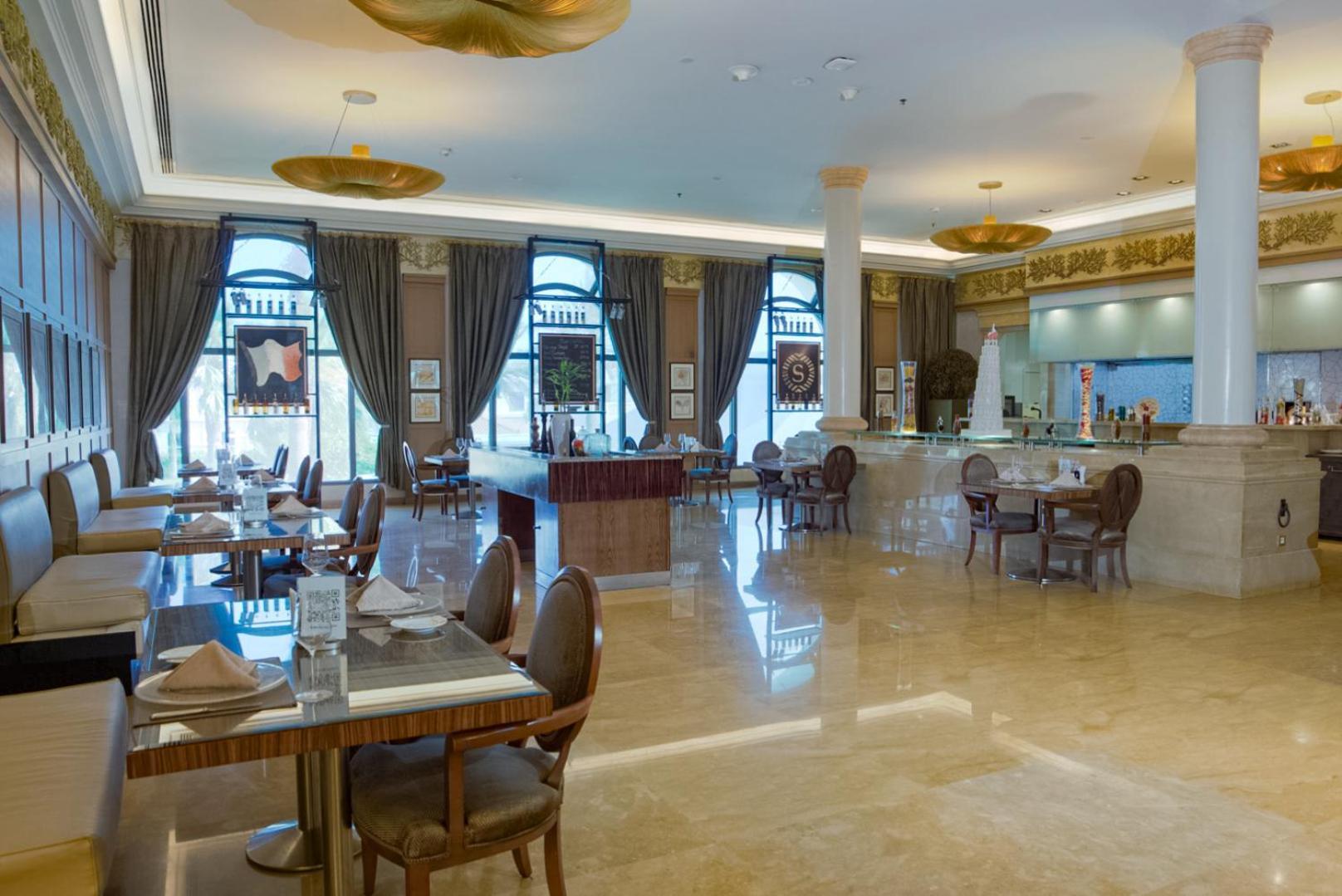 Sheraton Dammam Hotel & Convention Centre Extérieur photo
