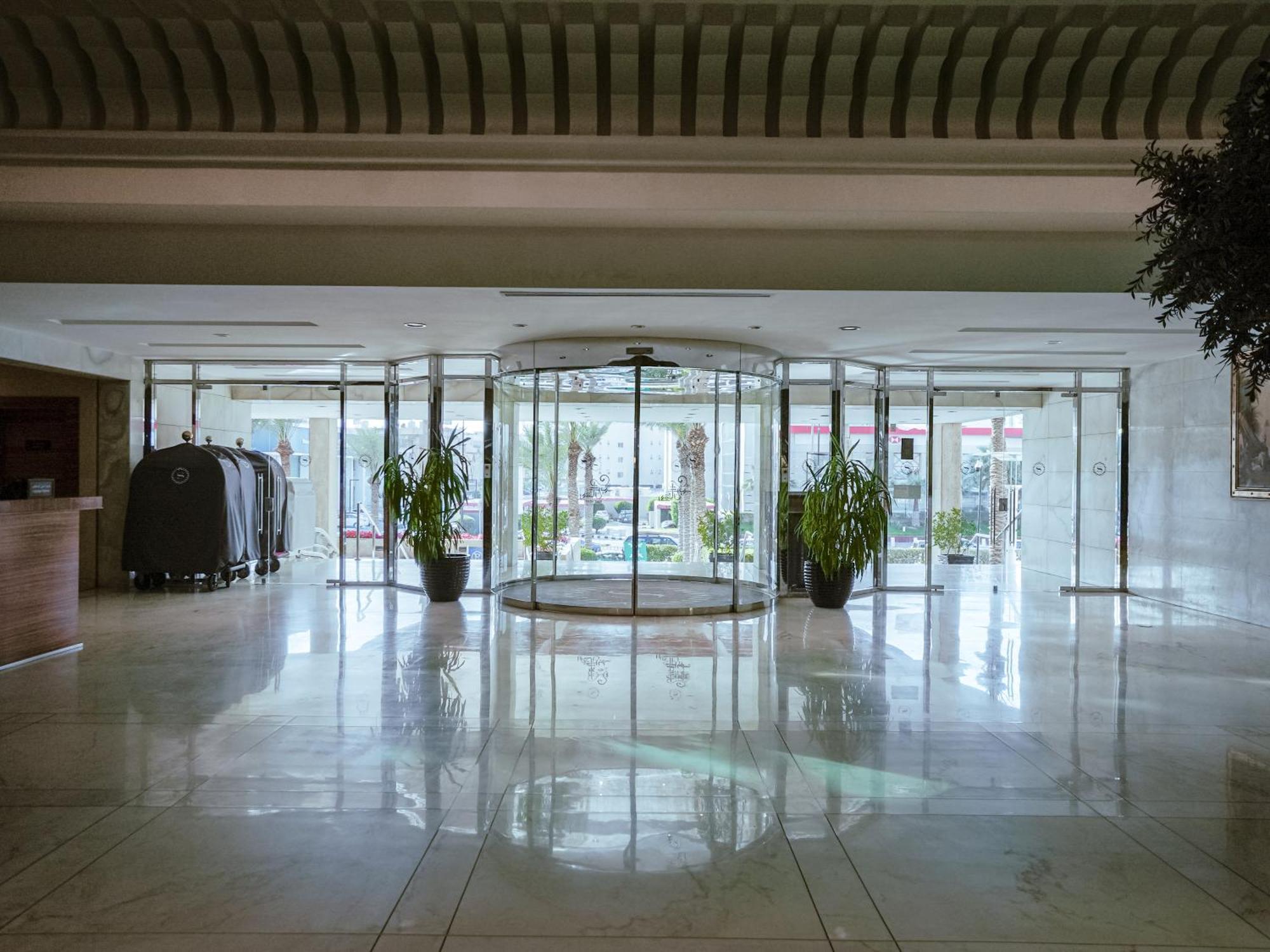 Sheraton Dammam Hotel & Convention Centre Extérieur photo